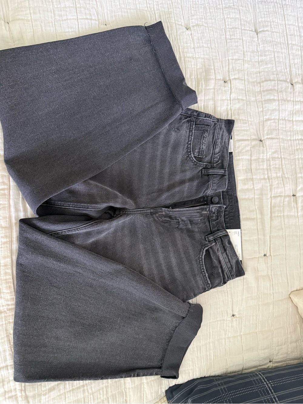 American Eagle Outfitters Wide-Leg Jeans in Washed Black